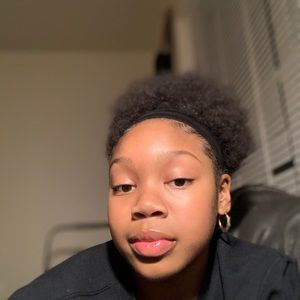 Meet your Posher, Janelle